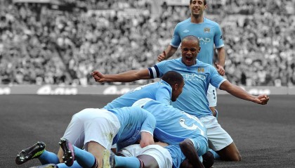 九游游戏-芈昱廷在“湾区杯”象棋大棋士赛中晋级决赛，棋手芈昱廷